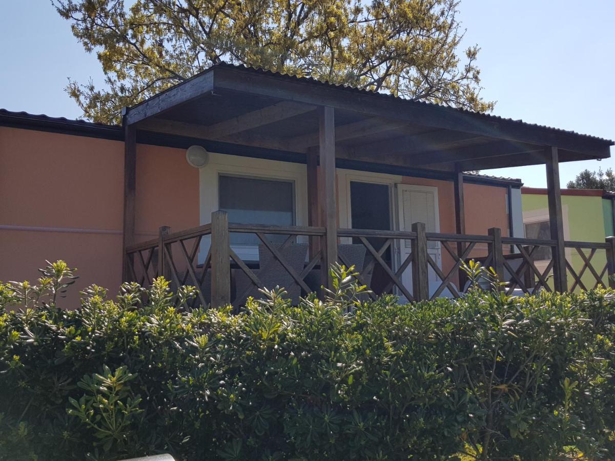 Naturist Mobile Homes Eden In Fkk Ulika Poreč Exterior foto